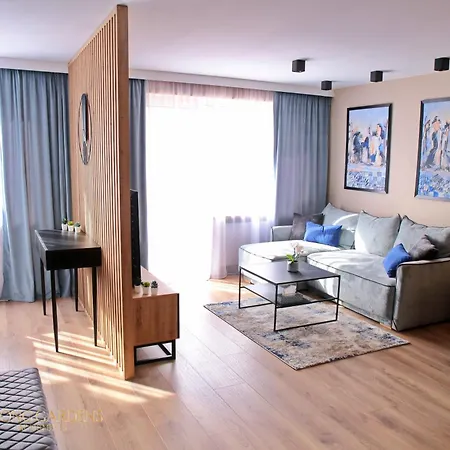 Apartment Long Gardens Premium Old Town