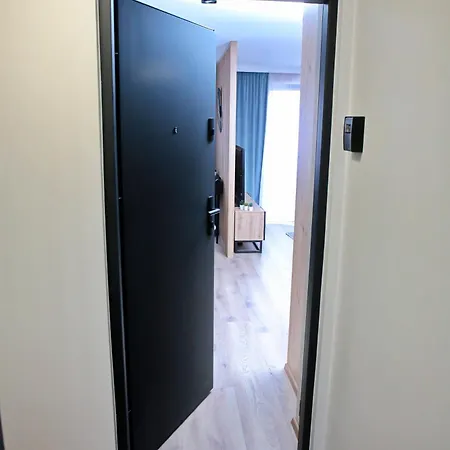 Long Gardens Premium Old Town Apartment *