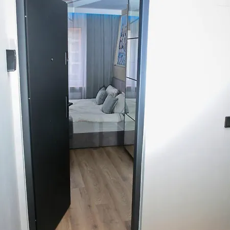 Apartment Long Gardens Premium Old Town