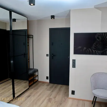 Long Gardens Premium Old Town *