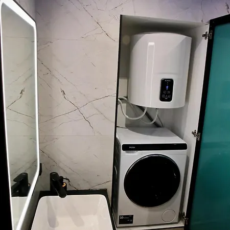 Long Gardens Premium Old Town Appartamento *