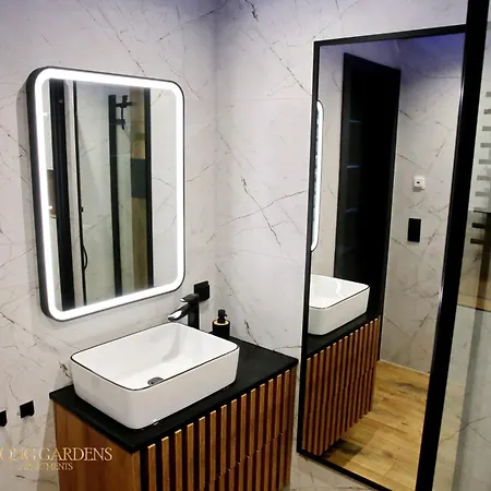 Long Gardens Premium Old Town Lägenhet