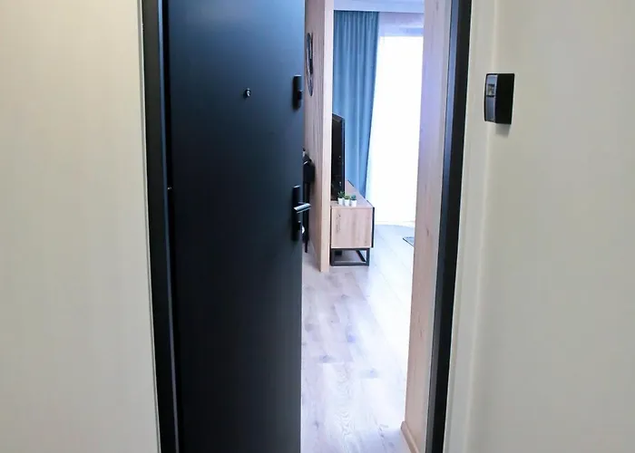Long Gardens Premium Old Town Apartment *