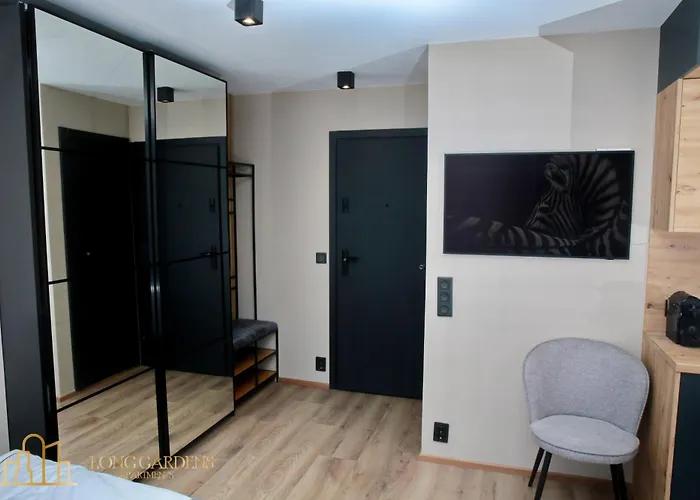 Long Gardens Premium Old Town *