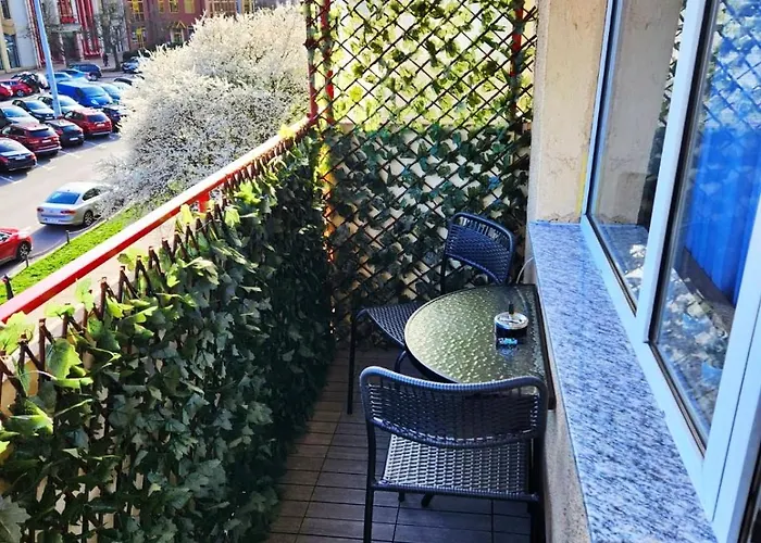 Long Gardens Premium Old Town Apartman *