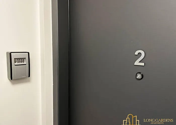 Long Gardens Premium Old Town Apartman