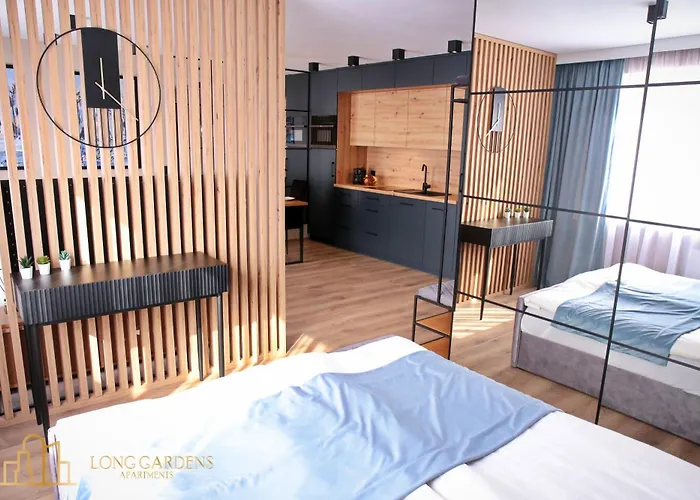 Long Gardens Premium Old Town Apartman *