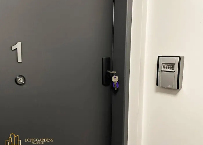 Long Gardens Premium Old Town Apartman